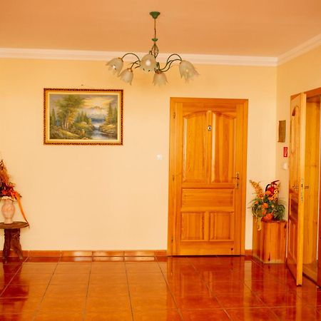 Huerkecz Apartmanhaz เฮวิซ ภายนอก รูปภาพ