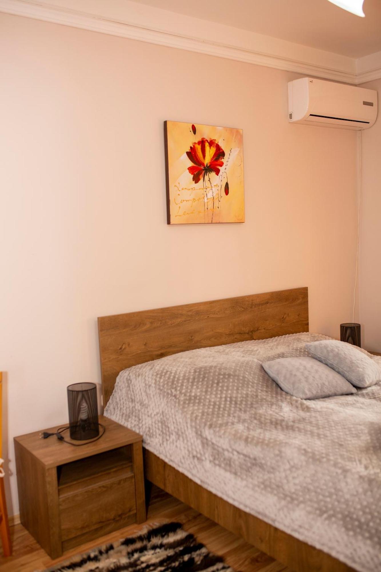 Huerkecz Apartmanhaz เฮวิซ ภายนอก รูปภาพ